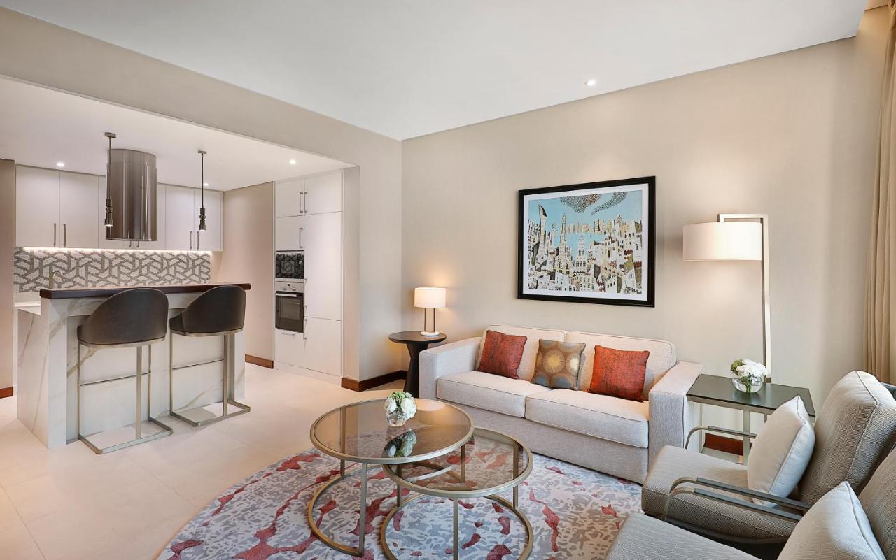 The Townhouses The Pearl Doha Exterior photo