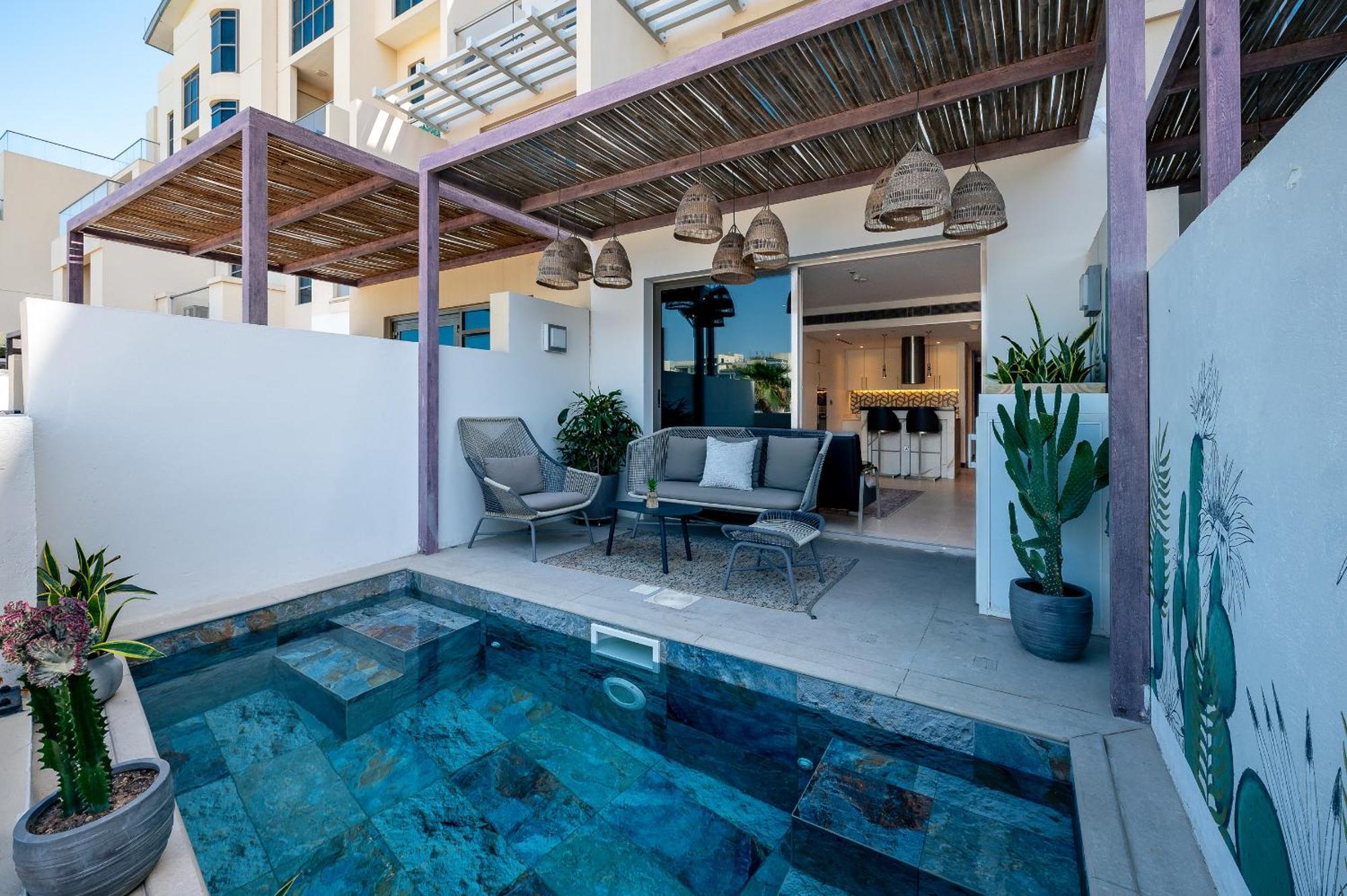 The Townhouses The Pearl Doha Exterior photo