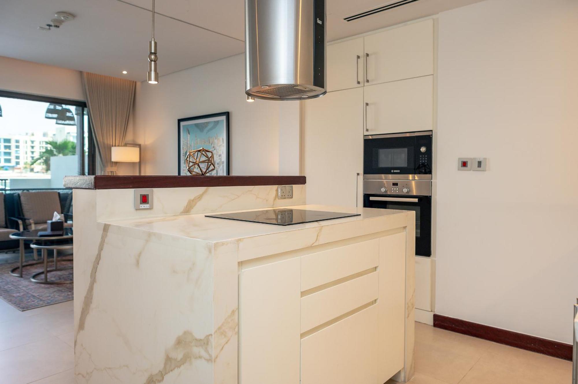 The Townhouses The Pearl Doha Exterior photo