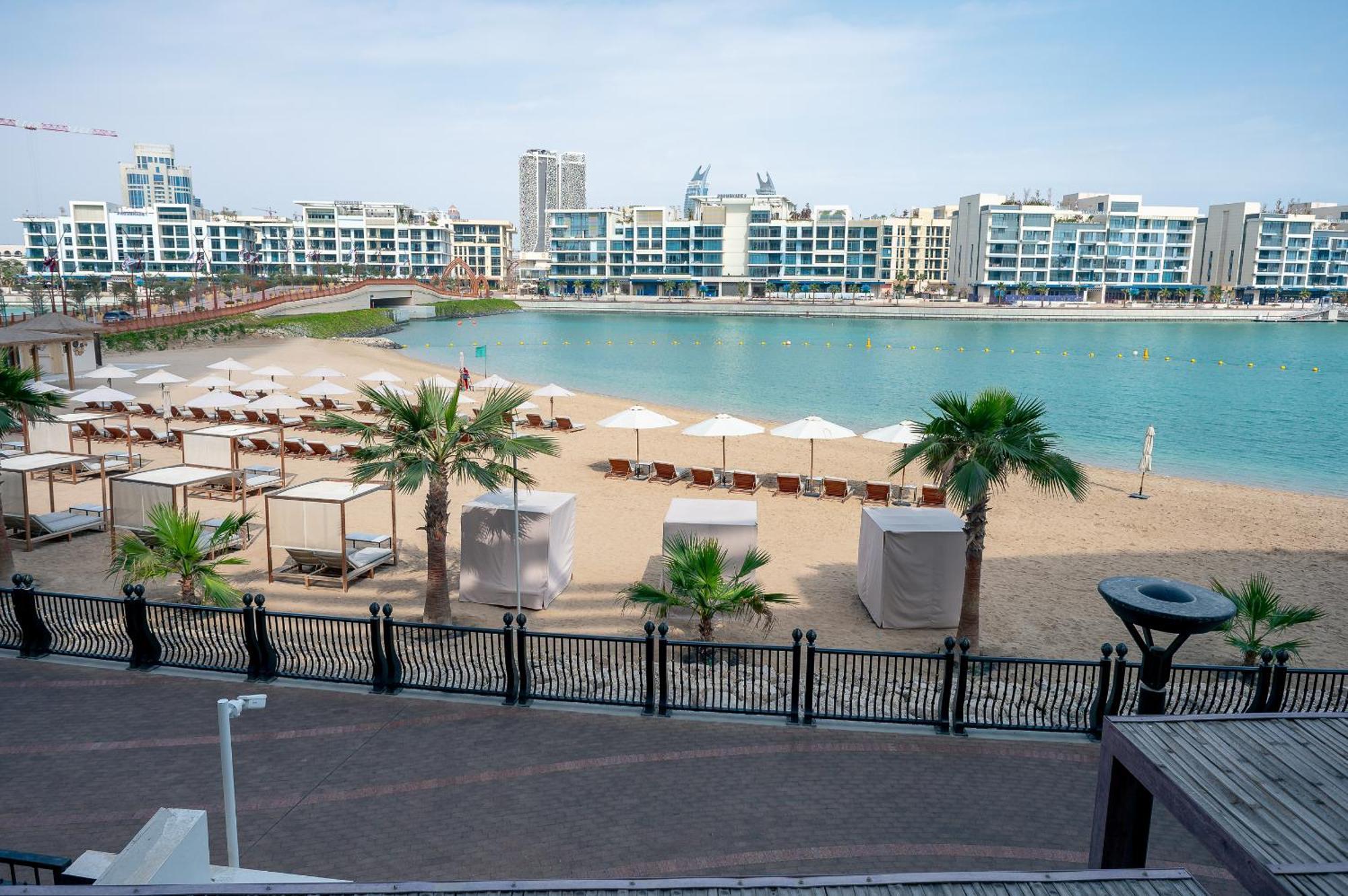 The Townhouses The Pearl Doha Exterior photo