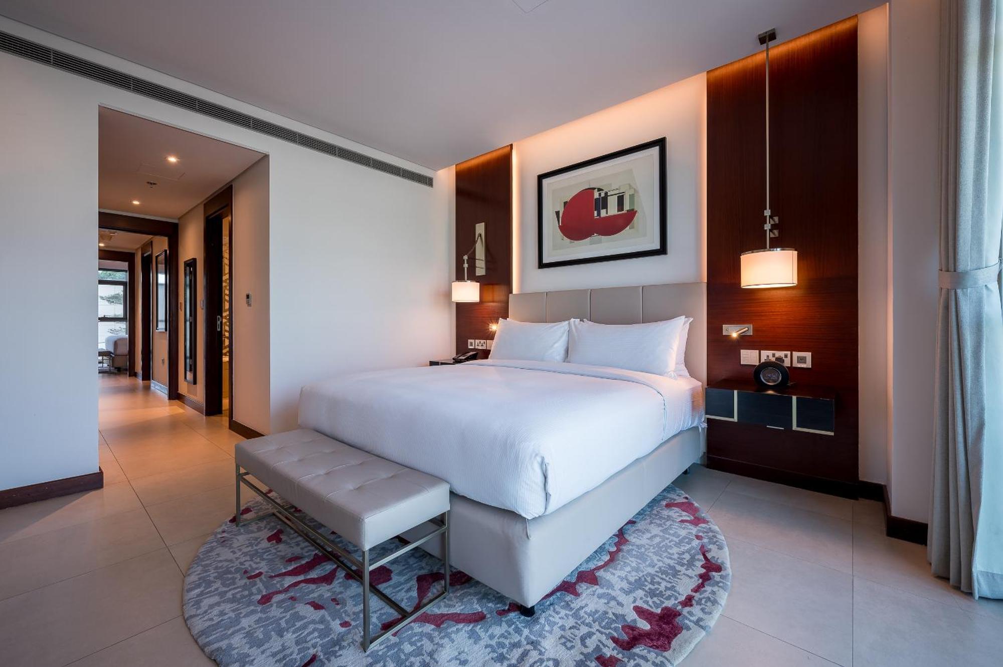 The Townhouses The Pearl Doha Exterior photo